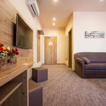 Veres Motel Veresegyhaz Luaran gambar