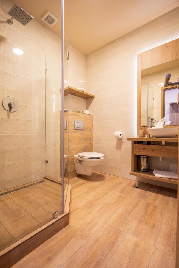 Veres Motel Veresegyhaz Luaran gambar