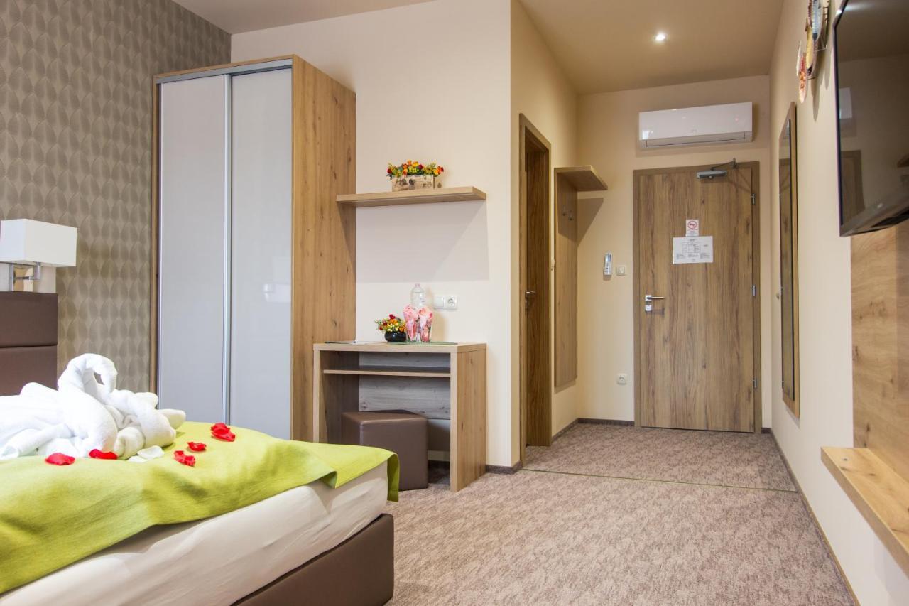 Veres Motel Veresegyhaz Luaran gambar