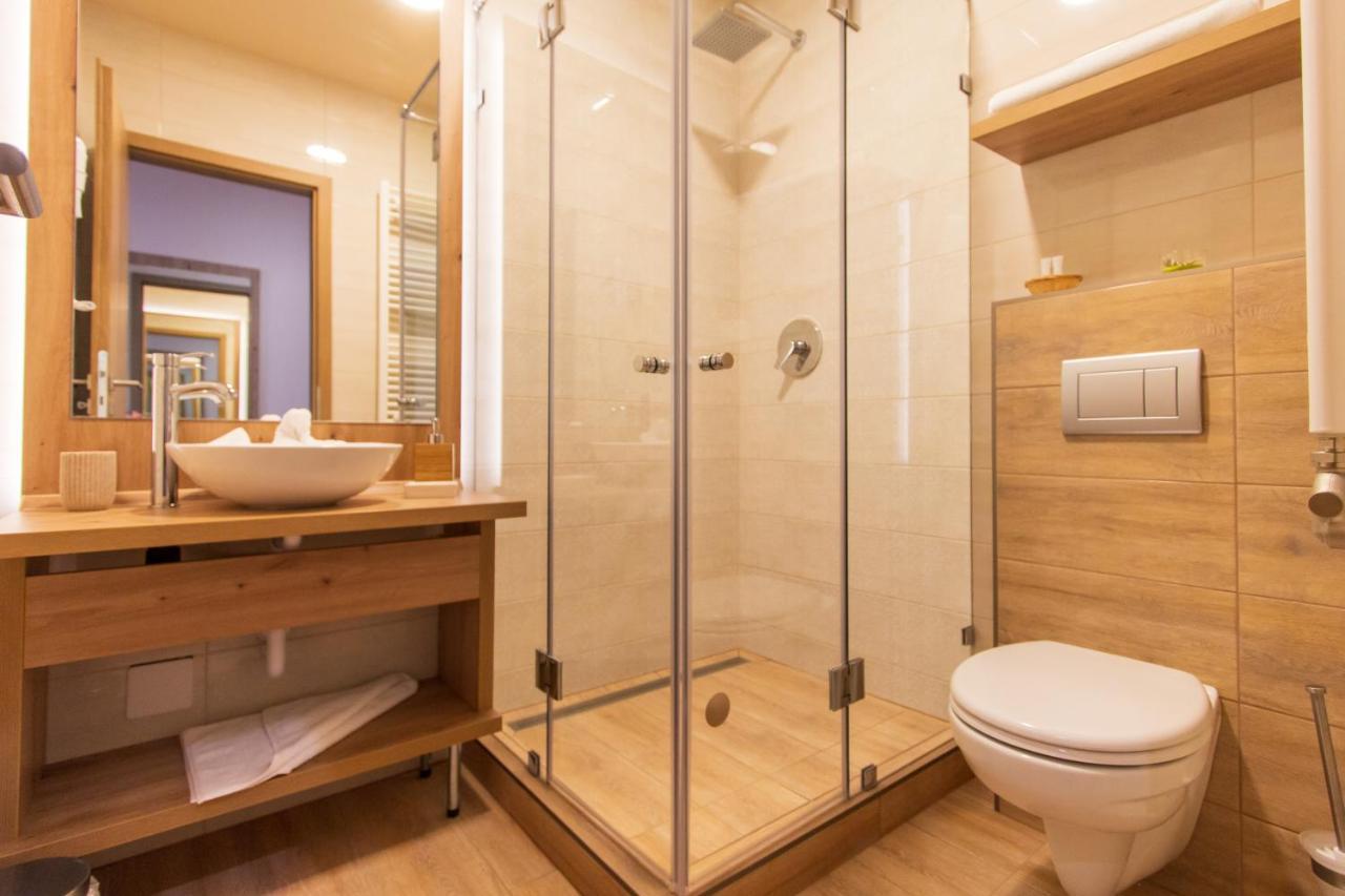 Veres Motel Veresegyhaz Luaran gambar